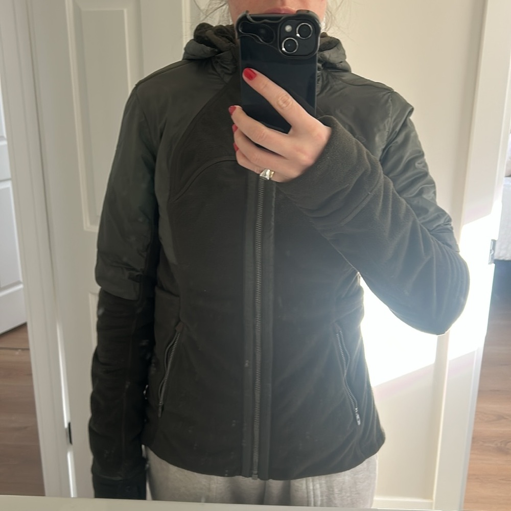 Lululemon Fleece - Picture 4 of 7